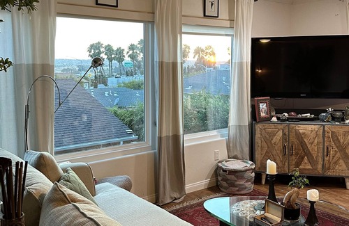 Mission Hills House | Romantic Mission Hills Home - Views of water, Point Loma, and Palm Trees.