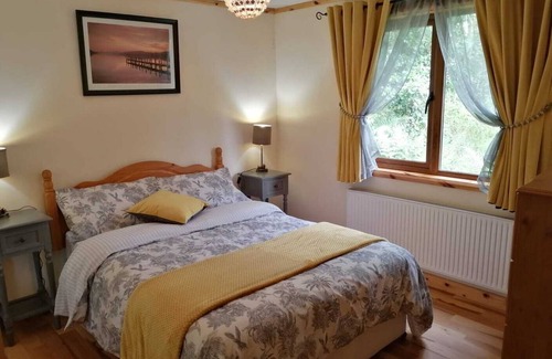 Letterbarrow Cabin | Romantic Mountain Cabin 5 miles from Donegal Town