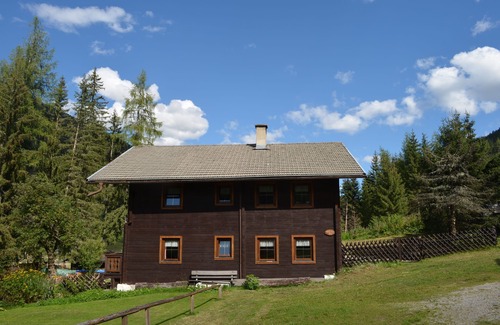 Sankt Jakob in Defereggen Ski Chalet | Romantic mountain chalet in idyllic location behind the waterfall at St Jakob