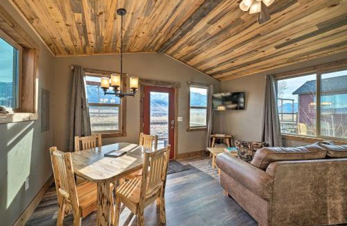 Livingston House | Romantic Mountain Getaway - 1 Hour to Yellowstone!
