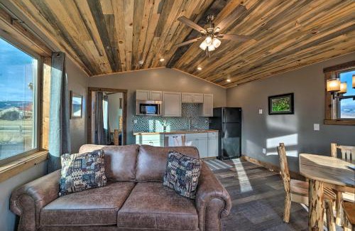 Livingston House | Romantic Mountain Getaway - 1 Hour to Yellowstone!