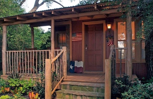 Cat Spring Cabin | Romantic Mystic Woods Cabin~Private Hot Tub with Optional B&B & TX Ranch Activities!