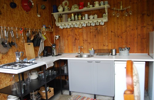 Lancov Cottage | Romantic old "bee" house in nature. Enjoy the silence!