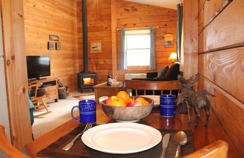 Jeffersonville Cabin | Romantic One-Bedroom Cabin Near Smuggler's Notch