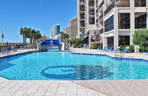 Orange Beach Condo | Romantic One-bedroom Condo in Orange Beach - Beautiful Gulf-front Views.