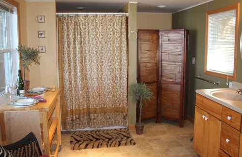 South Hero Cottage | Romantic, peaceful lake facing one bedroom cottage, dog friendly with sauna.