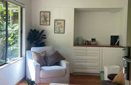 Currumbin Valley Cabin | Romantic Rainforest Rockpool Cabin in beautiful Currumbin Valley