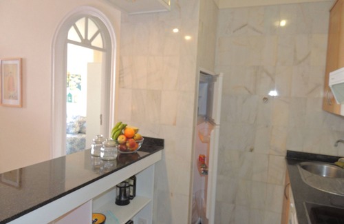 Los Gigantes Apartment | ROMANTIC RETREAT IN PRIME POSITION WITH STUNNING VIEWS TO CLIFFS, MARINA & SEA.