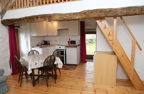 Manod Cottage | Romantic retreat, pet friendly, stunning views, log burner, walks from the door.