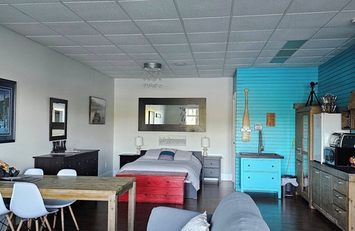 Mission Apartment | Romantic, Relaxing, Private and Serene