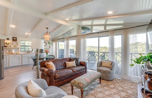 Canyon Lake Cabin | Romantic Retreat at Canyon Lake!