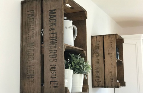 Abbess Roding House | Romantic retreat in the hop fields of Kent, with great sightseeing
