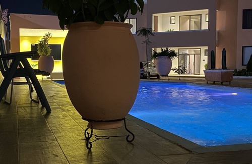 Santeo Apartment | Romantic Retreat With Pool/Wifi At PamVEstates #7