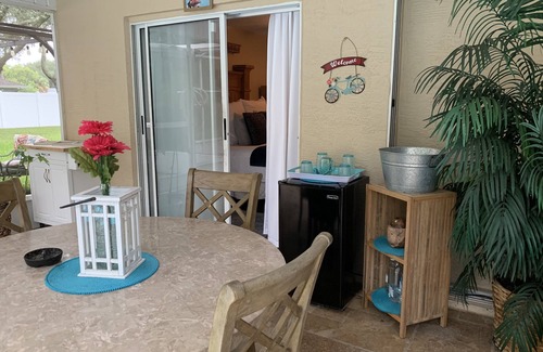 Spring Hill Apartment | Romantic room close to the beautiful springs
