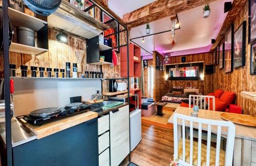 Crecy-en-Brie Apartment | Romantic Room - Studio Jardin - Proche Disneyland Paris