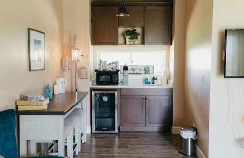 Silt Cottage | Romantic Rustic Luxury on 21-acre Private Ranch #2