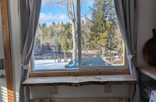 Gwinn Cabin | Romantic Secluded Cabin 30+ acres on The Middle Branch of Escanaba River.