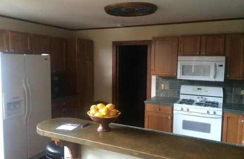 Knoxville House | Romantic setting with hot tub, horse theme on several acres and gated entrance.