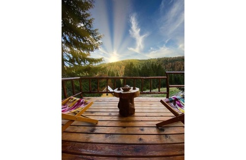 Montenegro House | Romantic sky view bungalow for 3people