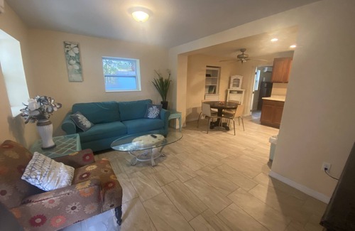 Horton Shores Apartment | Romantic Spanish Island Home — Minutes from Ocean & Flagler Avenue