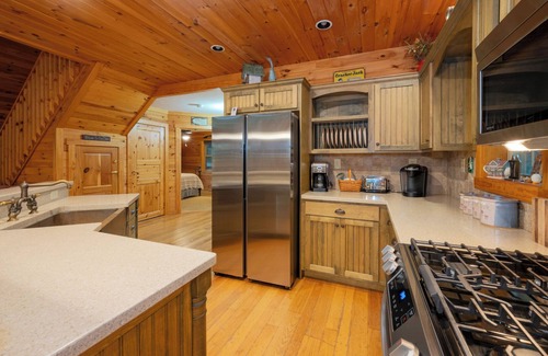 Ferguson Cabin | Romantic Stone Cabin, Private Waterfalls, Hot Tub, Pet Friendly, WiFi, Decks