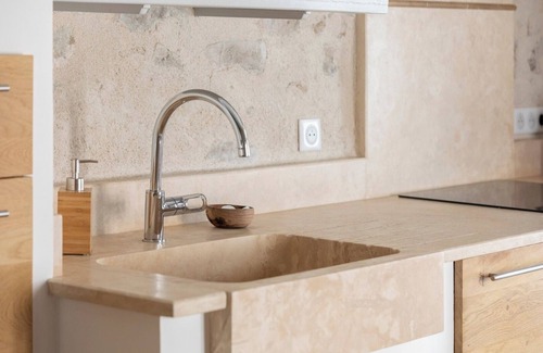 Valbonne Apartment | Romantic stone Loft in the heart of Valbonne
