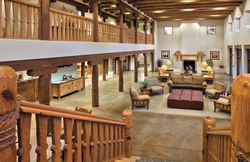 Taos Resort | Romantic Studio w/Fireplace - Near Historical Sites