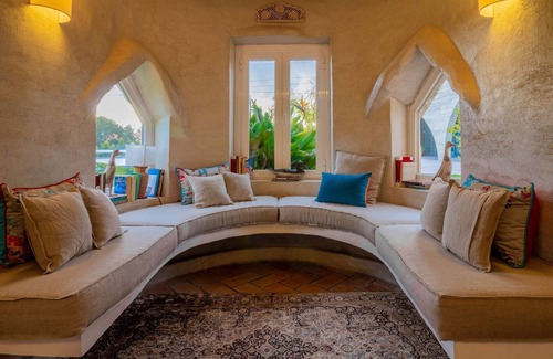 Carvoeira House | Romantic suite with pool, Spa & Gym, Jhon the Mouse, Cerrado Das Fontainhas