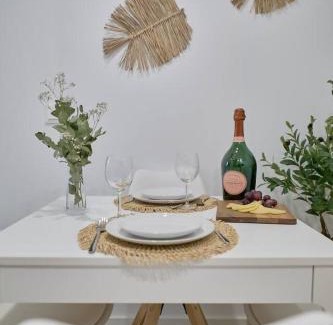 Malilla Apartment | Romantic Suite Roig Arena N3 Virkin Suites