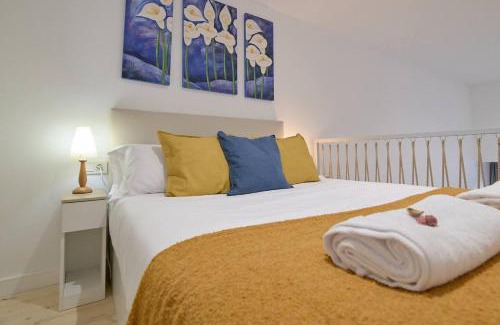Malilla Apartment | Romantic Suite Roig Arena N9 Virkin Suites