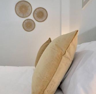 Malilla Apartment | Romantic Suite Roig Arena N4 Virkin Suites