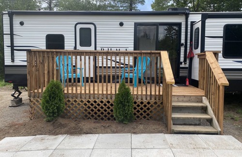 Greater Madawaska Cottage | Romantic Sunrise Park Model Home