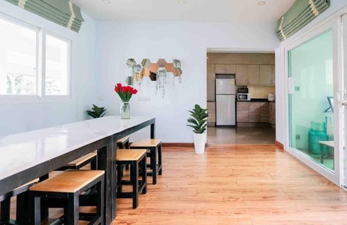 Bang Lamung Villa | Romantic Thai Villa