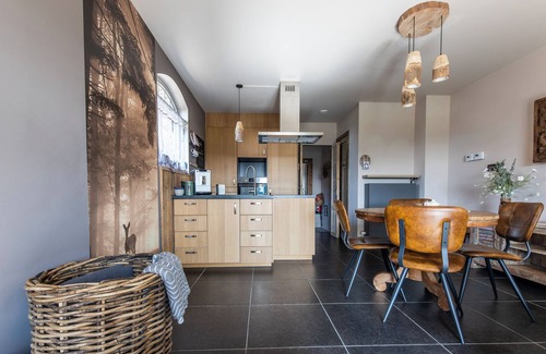 Termien Apartment | Romantic vacation home, cozy garden with swimming pond!