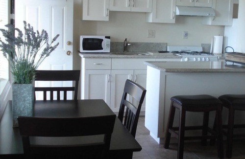 Windsor Hills House | *Romantic View Home Centrally Located in Windsor Hills, La Mesa*