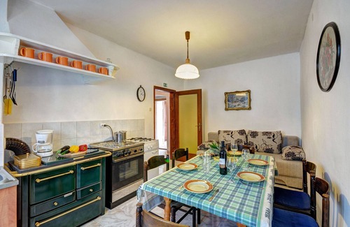 Gracisce Villa | Romantic Villa Angelina with a swimming pool for a very special vacation.