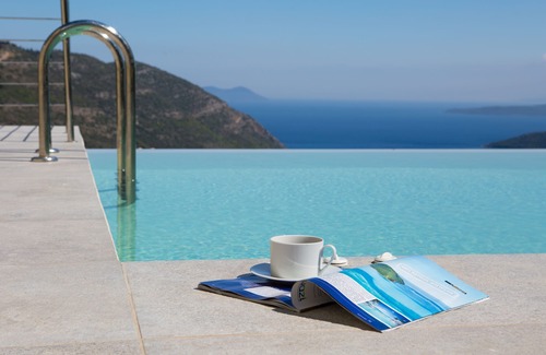 Fternon Villa | Romantic Villa Gialos over Mikros Gialos