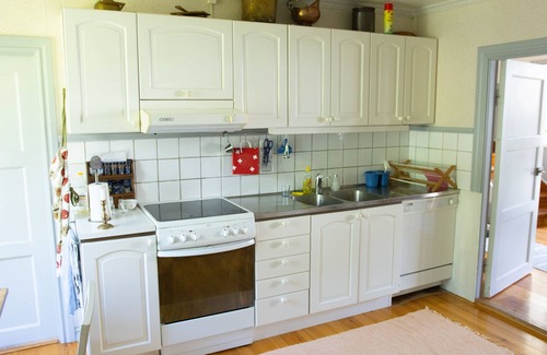 Saffle Municipality House | Romantic Villa in historic setting with a lake-side view