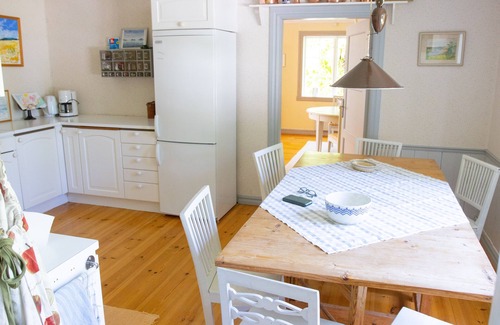 Saffle Municipality House | Romantic Villa in historic setting with a lake-side view