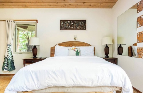 Volcano Cabin | Romantic Volcano Getaway with a Hot Tub