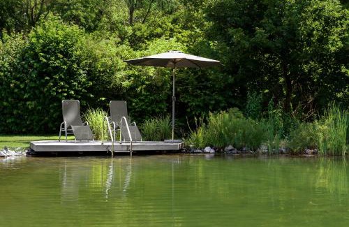 Hessisch Oldendorf House | Romantic Wooden Lodge,Sauna,Schwimmteich,alleinstehend,absolut ruhig