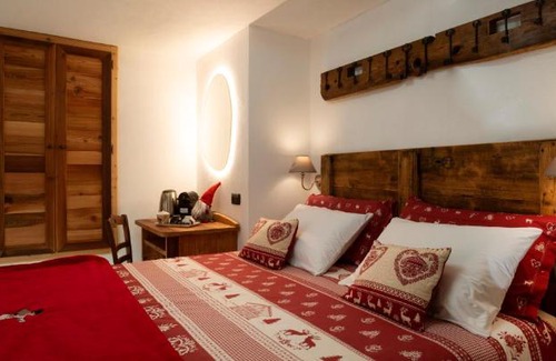 Valtournenche Apartment | Romantica camera