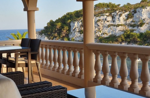 Cala Anguila-Cala Mendia Ski Chalet | ROMANTICA VORAMAR