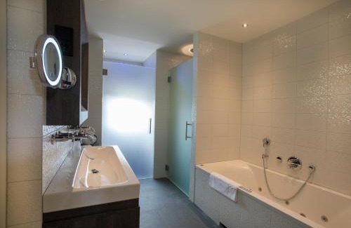 Municipality of Roerdalen Hotel | Romantik Hotel Kasteel Daelenbroeck