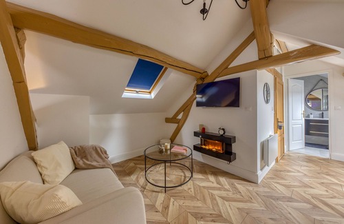 Montereau-Fault-Yonne Apartment | Romantique Love Room/15mn Fontainebleau