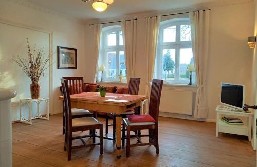 Muritz Apartment | Romantische Ferienwohnung Unter den Linden