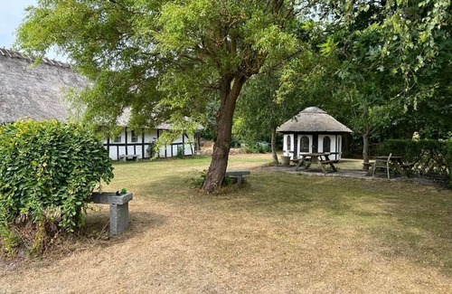 Bovense House | Romantisk og Rummelig Suite i Landlige Omgivelser