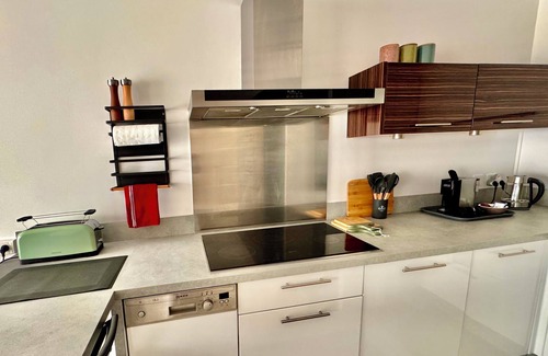 La Madeleine Apartment | ROMARIN GARES, F3 chic in a quiet area very close to Lille train stations