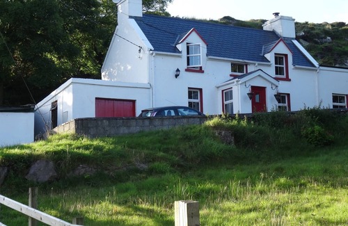 Caherdaniel Cottage | Romatic Couples Retreat Luxurious Accommodation