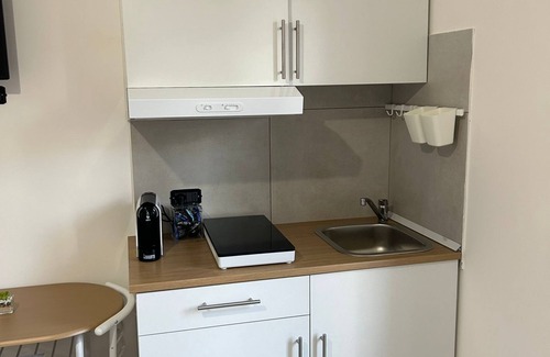 Camporomano Apartment | Rome apartment close to services and lines to downtown casaau.com best price